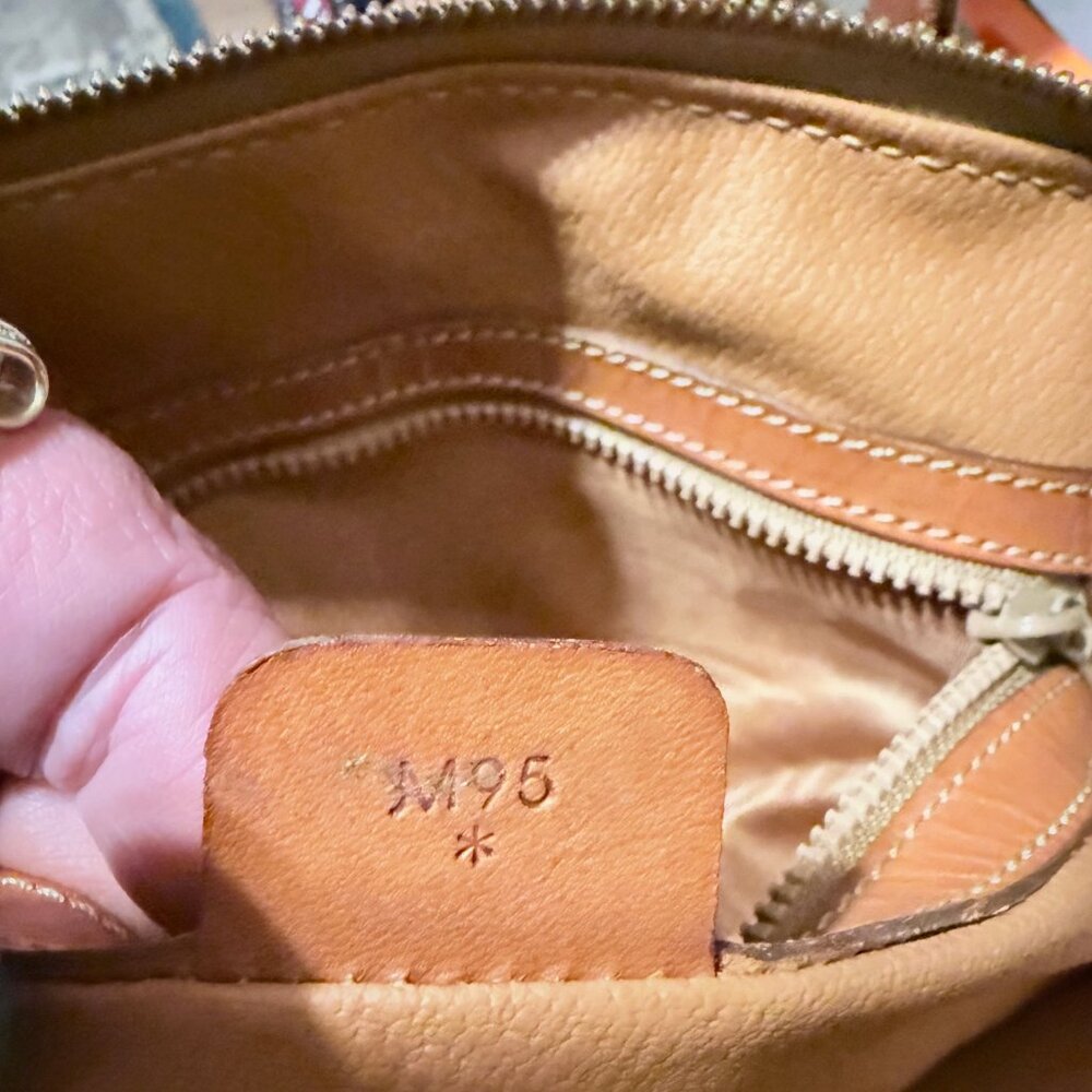AUTHENTIC Celine Macadam Classic Handbag $250 - Picture 9 of 10
